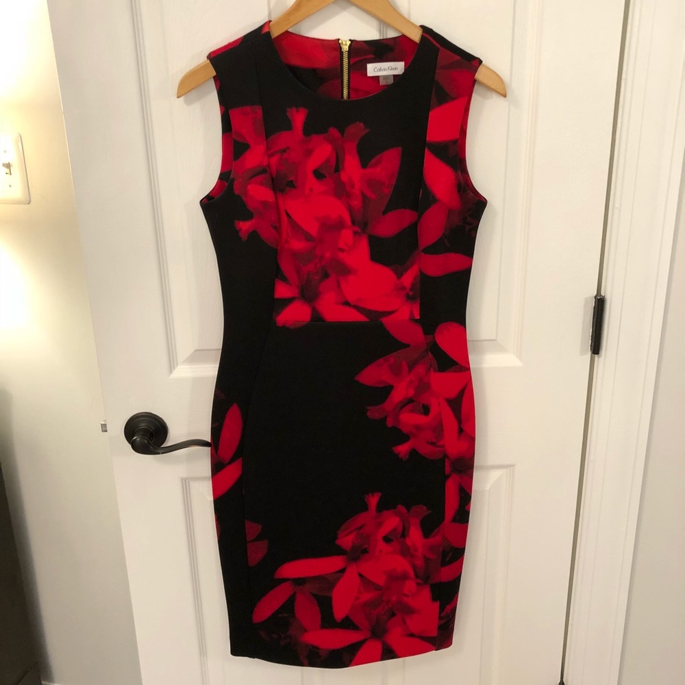 Black & red floral stretch sheath dress
